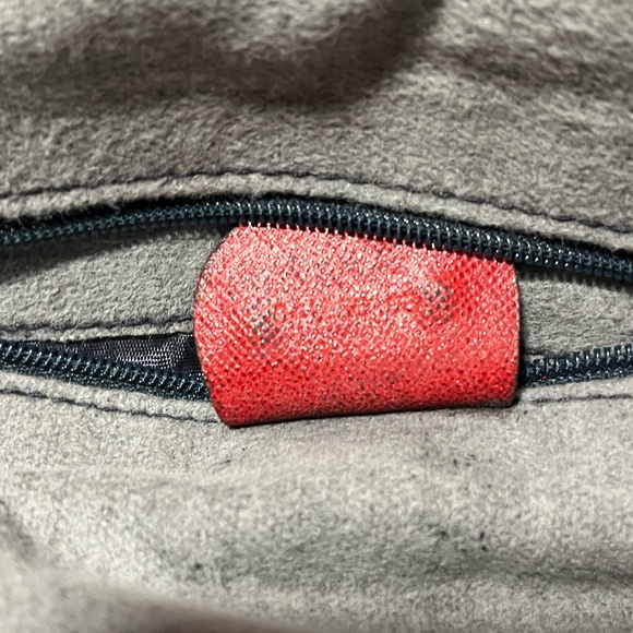 Gucci Vintage Large Clutch/Wristlet - Picture 10 of 15